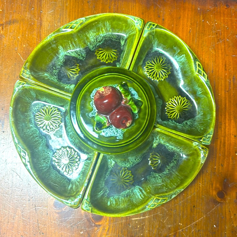 Vintage 1960s Wade of Cali Pottery Green Apple 6 piece lazy susan set